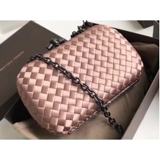 Bottega Veneta Knot Clutch In Boucher Intreccio Light Pink