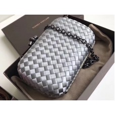 Bottega Veneta Knot Clutch In Boucher Intreccio Silver